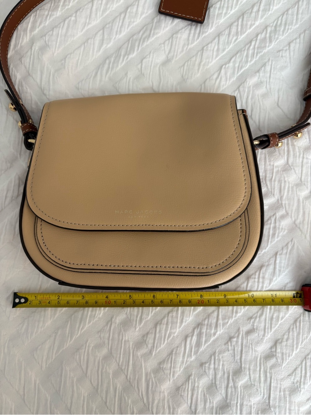 Marc Jacobs Beige and Brown Leather Crossbody Saddle Bag - Picture 15 of 16